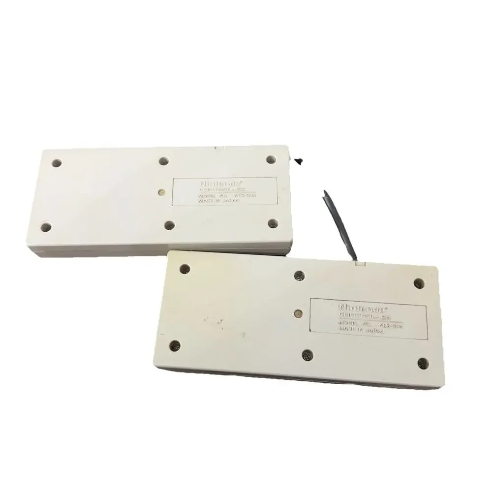 Nintendo NES OEM controllers set of 2 NES-004